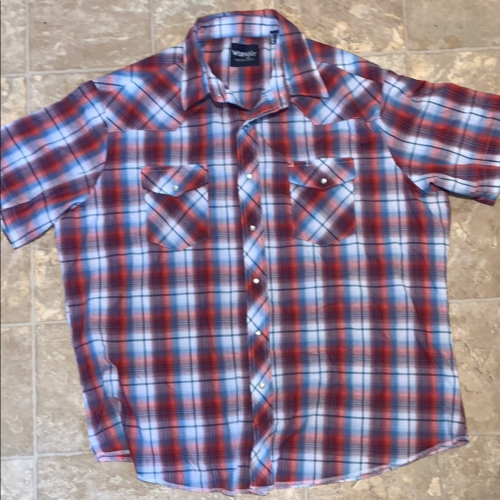 **Last chance** Wrangler Men's Red Plaid Shirt